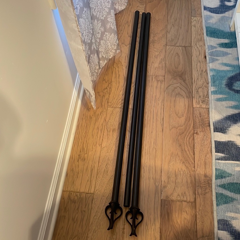 Curtain rod